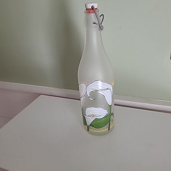 Italian Glass Cerve Bottle - Picture 1 of 9